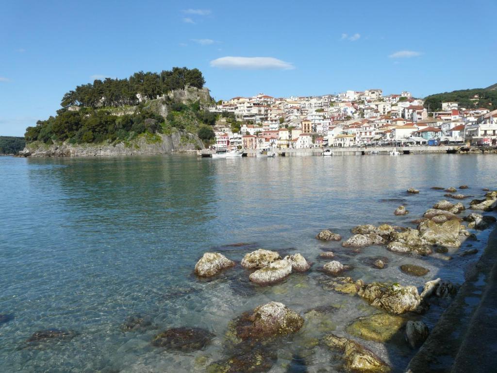 San Nectarios Hotel Parga Exterior photo