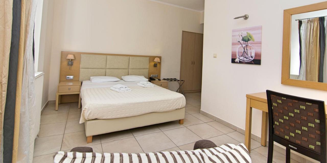 San Nectarios Hotel Parga Exterior photo